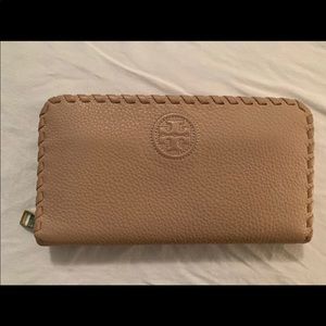 Tory Burch wallet